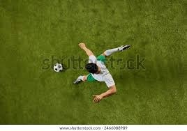 朴茨茅斯总监：热刺已与我们就可能提前召回梁民革进行了谈判