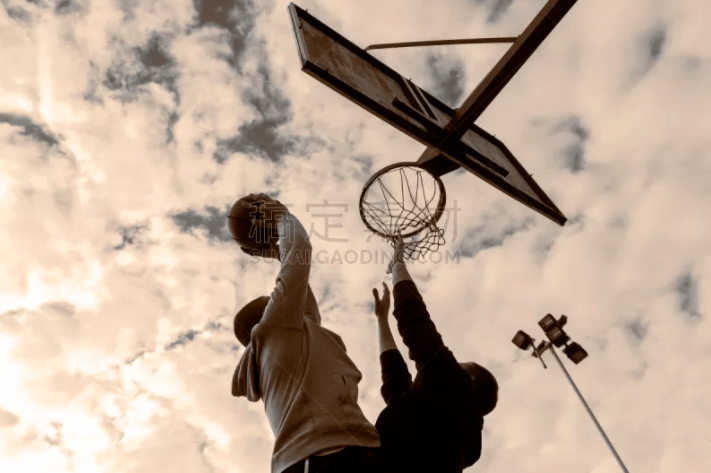 炫神回应被剥夺二路解说，大黄透露也被官方警告，马头成电竞圈禁词